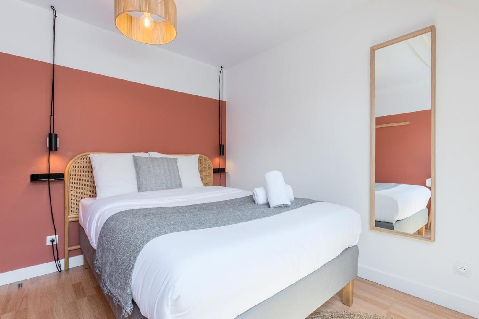 Bright 3-Bedroom 2-Bathroom Flat リール エクステリア 写真