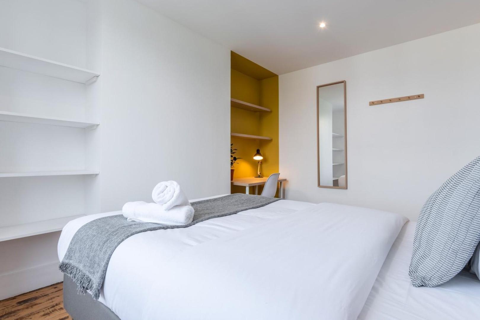 Bright 3-Bedroom 2-Bathroom Flat リール エクステリア 写真